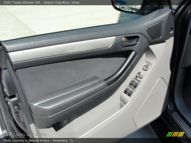 Galactic Gray Mica / Stone 2005 Toyota 4Runner SR5