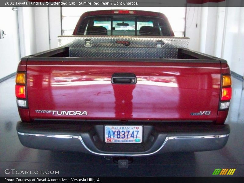 Sunfire Red Pearl / Light Charcoal 2001 Toyota Tundra SR5 Extended Cab
