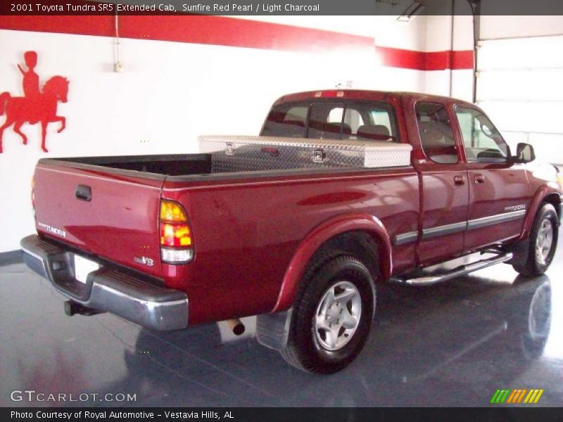 Sunfire Red Pearl / Light Charcoal 2001 Toyota Tundra SR5 Extended Cab