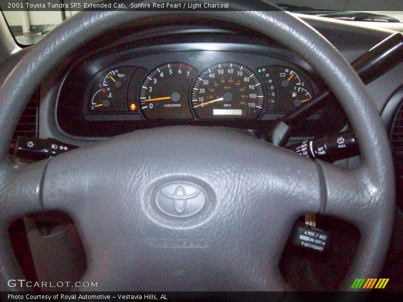 Sunfire Red Pearl / Light Charcoal 2001 Toyota Tundra SR5 Extended Cab