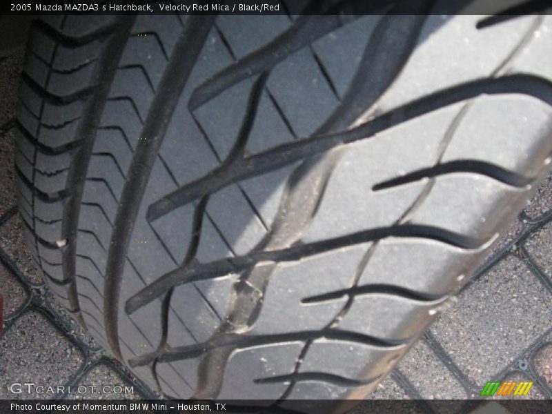 Velocity Red Mica / Black/Red 2005 Mazda MAZDA3 s Hatchback