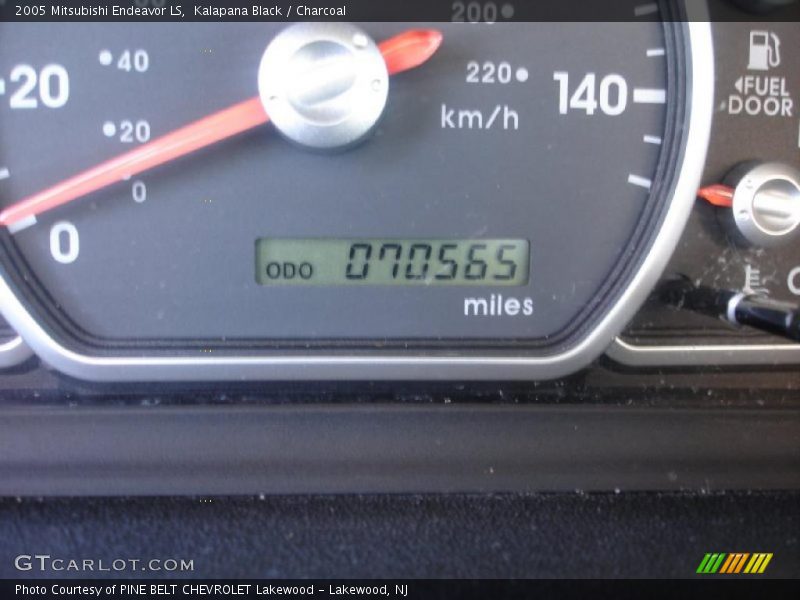 Kalapana Black / Charcoal 2005 Mitsubishi Endeavor LS