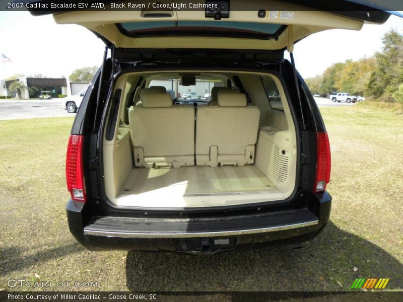 Black Raven / Cocoa/Light Cashmere 2007 Cadillac Escalade ESV AWD