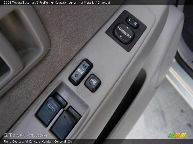 Lunar Mist Metallic / Charcoal 2002 Toyota Tacoma V6 PreRunner Xtracab
