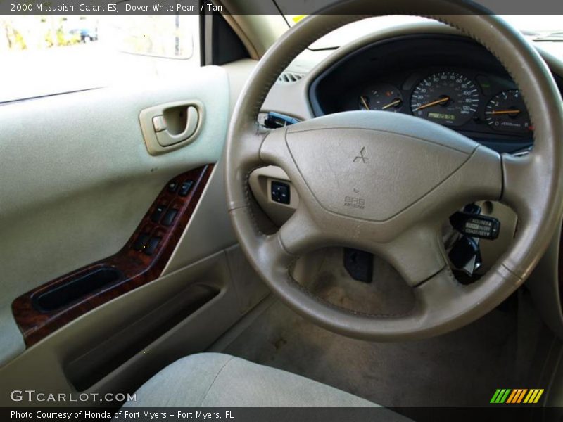 Dover White Pearl / Tan 2000 Mitsubishi Galant ES