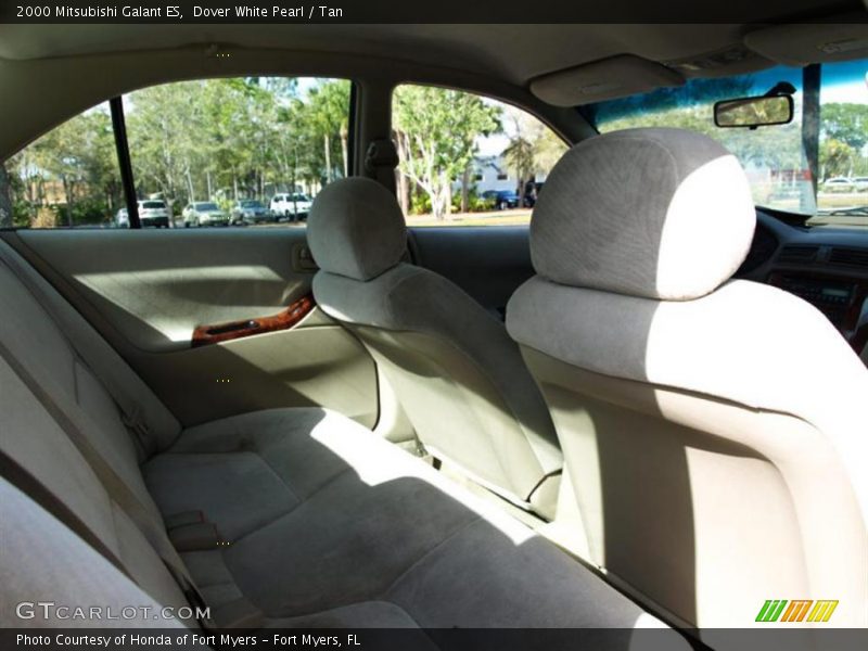 Dover White Pearl / Tan 2000 Mitsubishi Galant ES