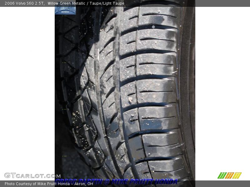 Willow Green Metallic / Taupe/Light Taupe 2006 Volvo S60 2.5T