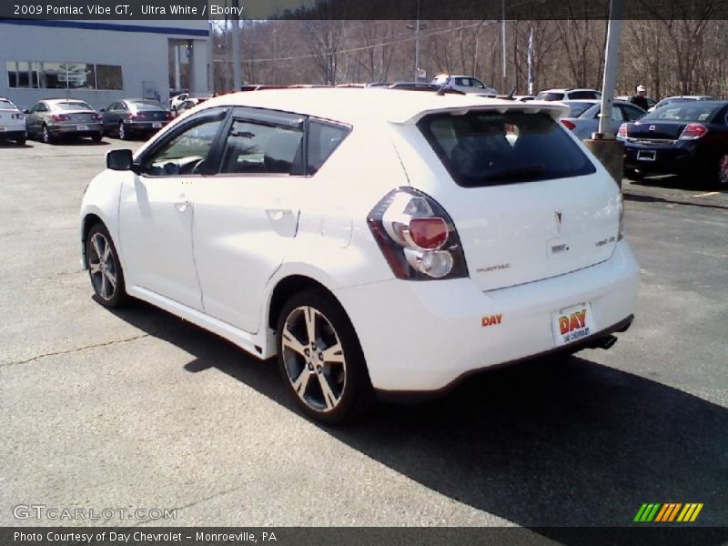 Ultra White / Ebony 2009 Pontiac Vibe GT