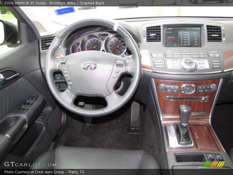 Moonlight White / Graphite Black 2009 Infiniti M 35 Sedan