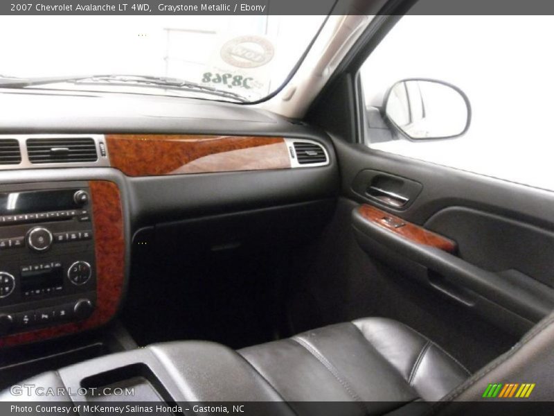 Graystone Metallic / Ebony 2007 Chevrolet Avalanche LT 4WD