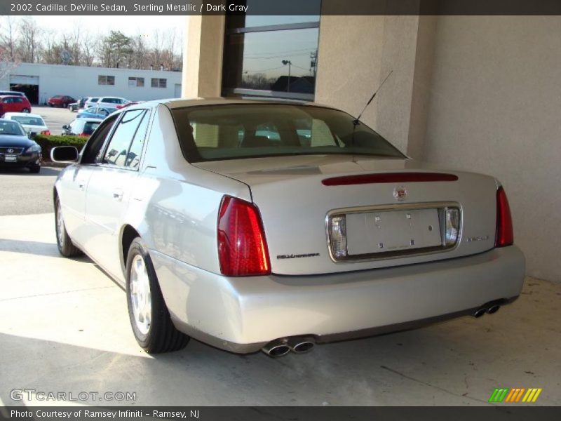 Sterling Metallic / Dark Gray 2002 Cadillac DeVille Sedan