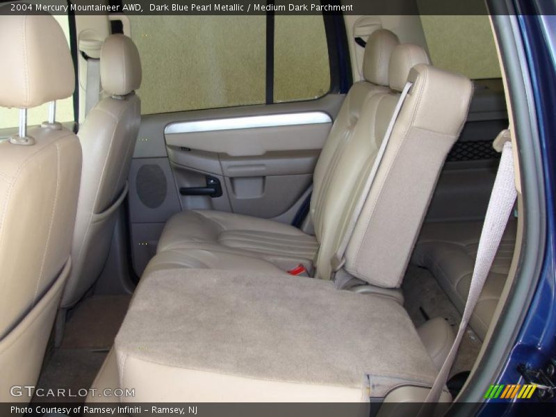 Dark Blue Pearl Metallic / Medium Dark Parchment 2004 Mercury Mountaineer AWD