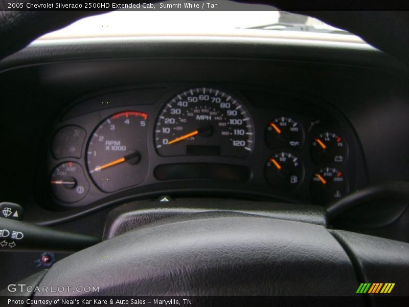Summit White / Tan 2005 Chevrolet Silverado 2500HD Extended Cab