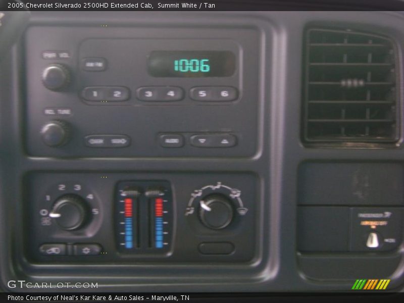 Summit White / Tan 2005 Chevrolet Silverado 2500HD Extended Cab