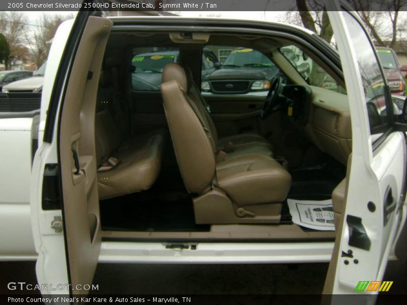 Summit White / Tan 2005 Chevrolet Silverado 2500HD Extended Cab
