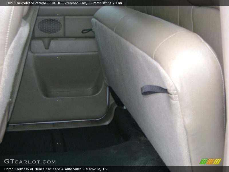 Summit White / Tan 2005 Chevrolet Silverado 2500HD Extended Cab
