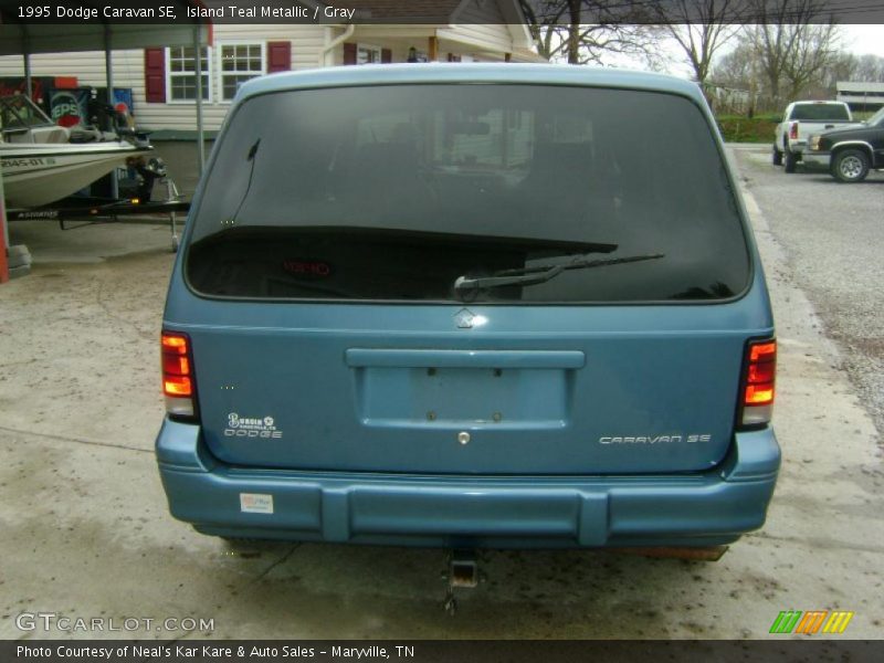 Island Teal Metallic / Gray 1995 Dodge Caravan SE