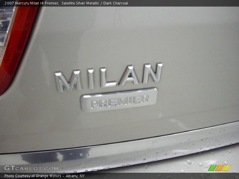 Satellite Silver Metallic / Dark Charcoal 2007 Mercury Milan I4 Premier