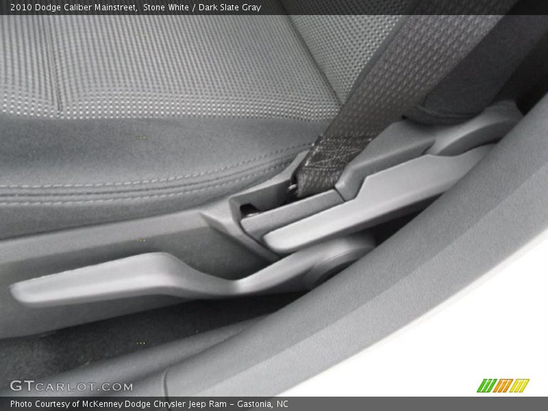 Stone White / Dark Slate Gray 2010 Dodge Caliber Mainstreet