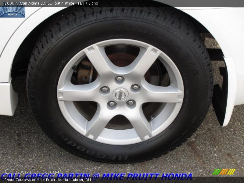 Satin White Pearl / Blond 2006 Nissan Altima 3.5 SL