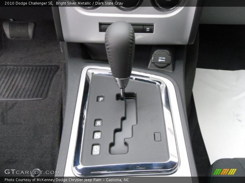 Bright Silver Metallic / Dark Slate Gray 2010 Dodge Challenger SE