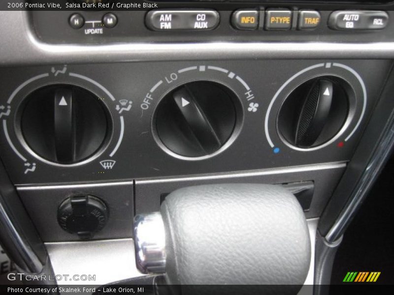 Salsa Dark Red / Graphite Black 2006 Pontiac Vibe