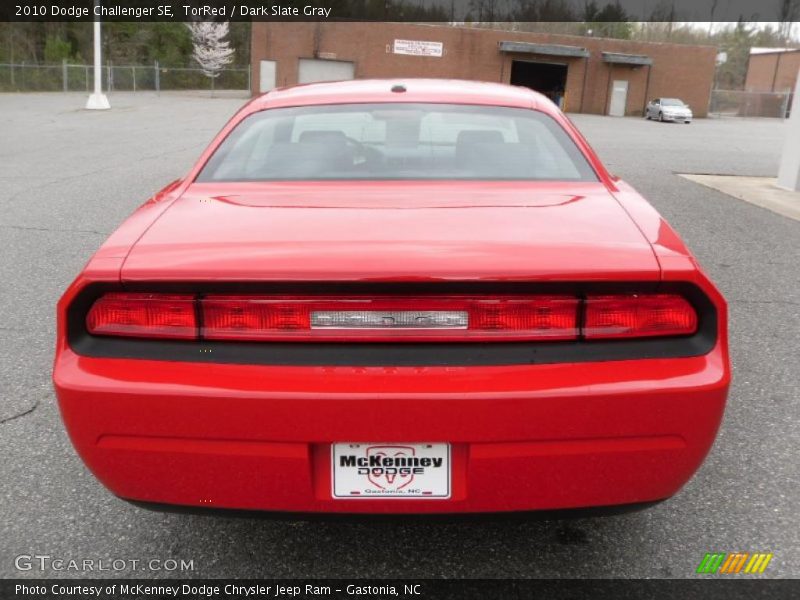 TorRed / Dark Slate Gray 2010 Dodge Challenger SE