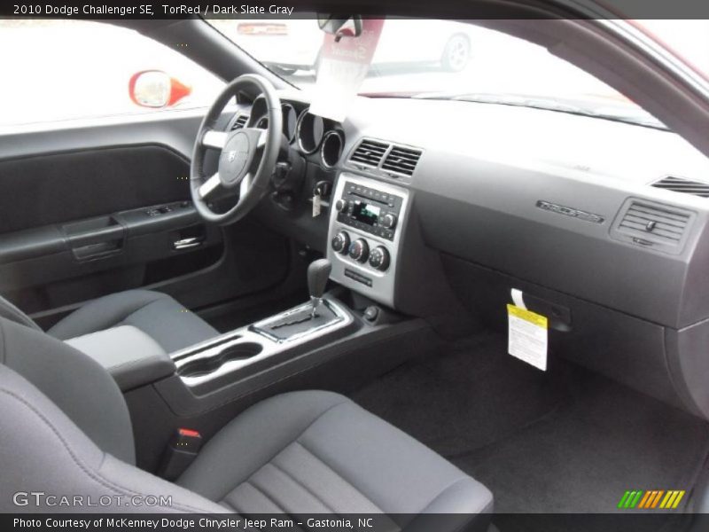 TorRed / Dark Slate Gray 2010 Dodge Challenger SE