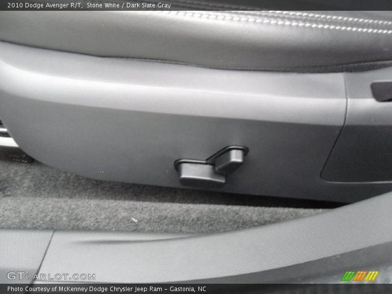 Stone White / Dark Slate Gray 2010 Dodge Avenger R/T