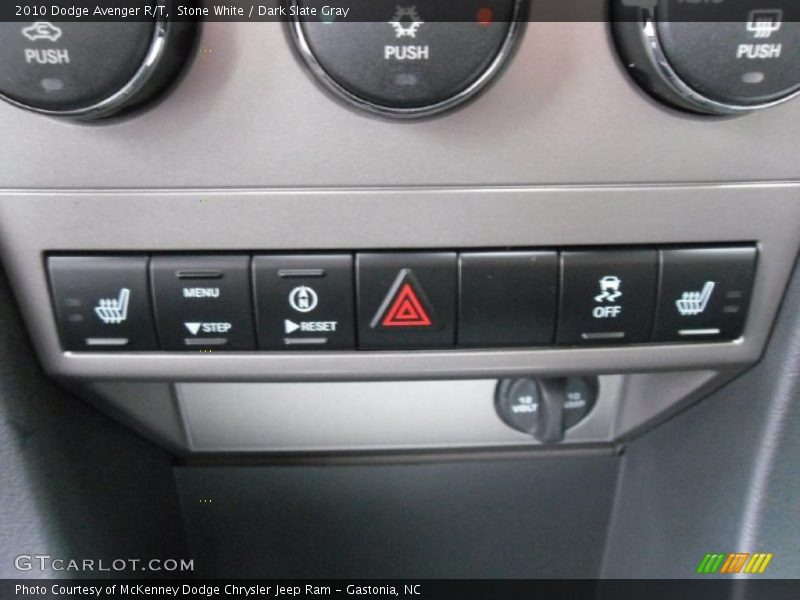 Stone White / Dark Slate Gray 2010 Dodge Avenger R/T