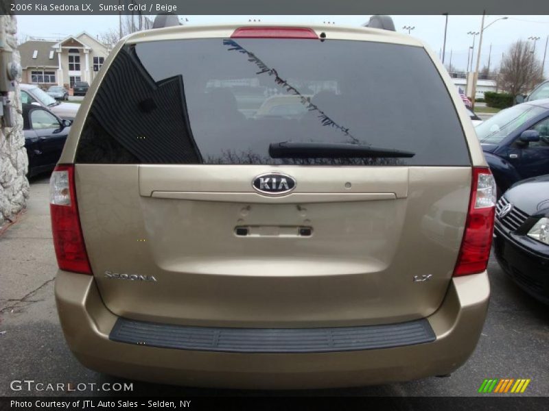 Sunset Gold / Beige 2006 Kia Sedona LX