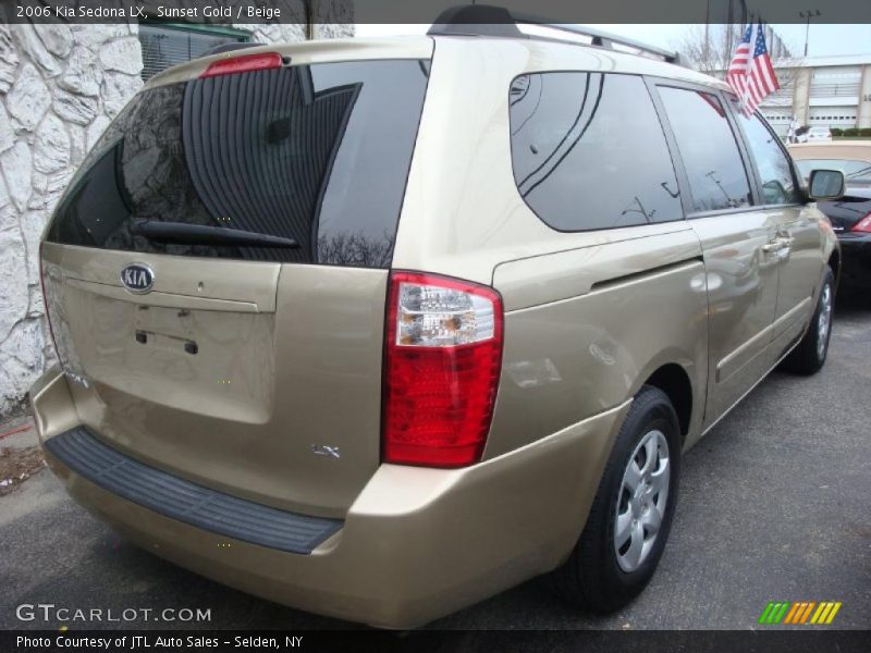Sunset Gold / Beige 2006 Kia Sedona LX