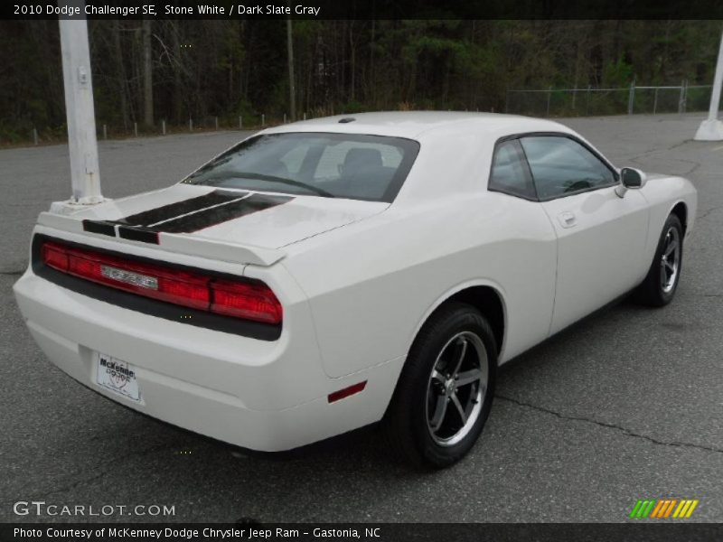 Stone White / Dark Slate Gray 2010 Dodge Challenger SE