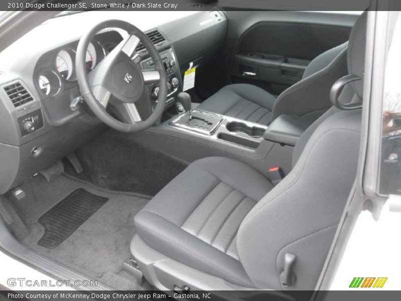 Stone White / Dark Slate Gray 2010 Dodge Challenger SE