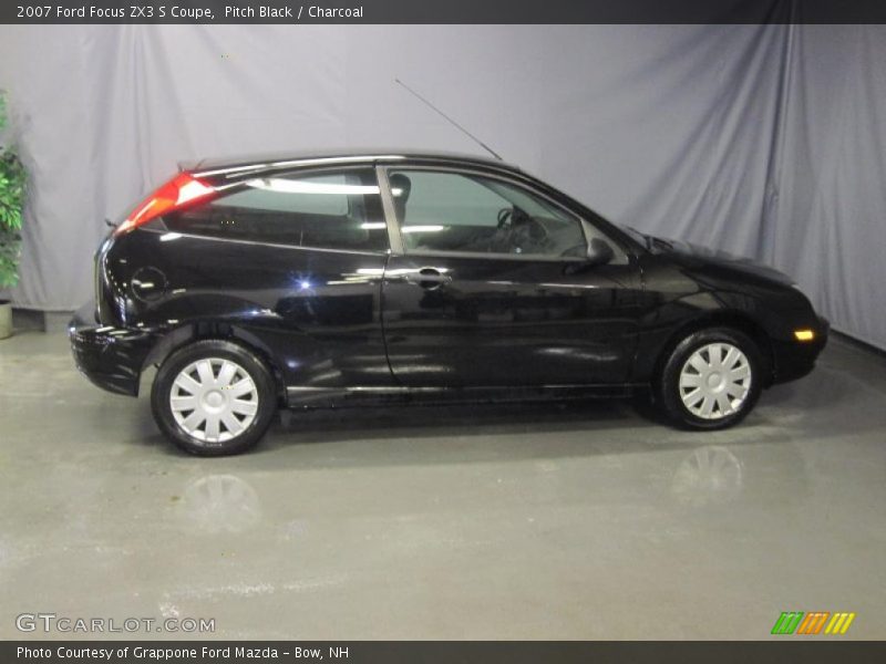 Pitch Black / Charcoal 2007 Ford Focus ZX3 S Coupe