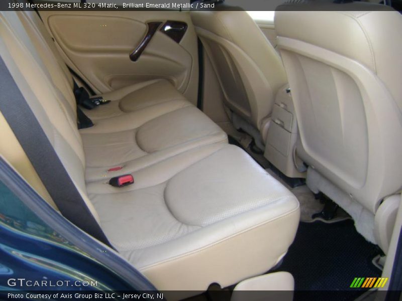 Brilliant Emerald Metallic / Sand 1998 Mercedes-Benz ML 320 4Matic