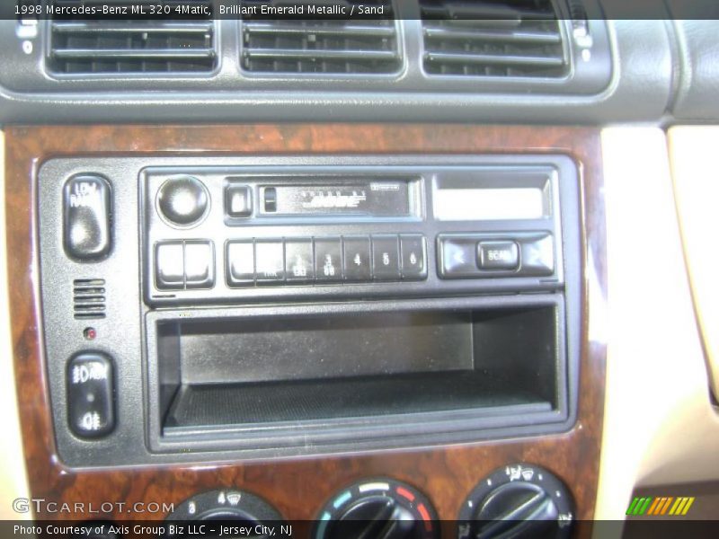 Brilliant Emerald Metallic / Sand 1998 Mercedes-Benz ML 320 4Matic