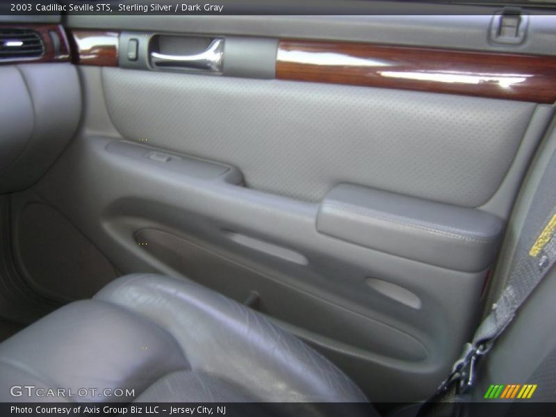Sterling Silver / Dark Gray 2003 Cadillac Seville STS
