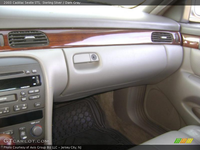 Sterling Silver / Dark Gray 2003 Cadillac Seville STS
