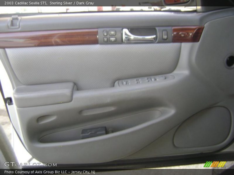 Sterling Silver / Dark Gray 2003 Cadillac Seville STS