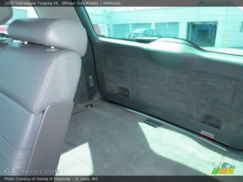 Offroad Grey Metallic / Anthracite 2005 Volkswagen Touareg V6