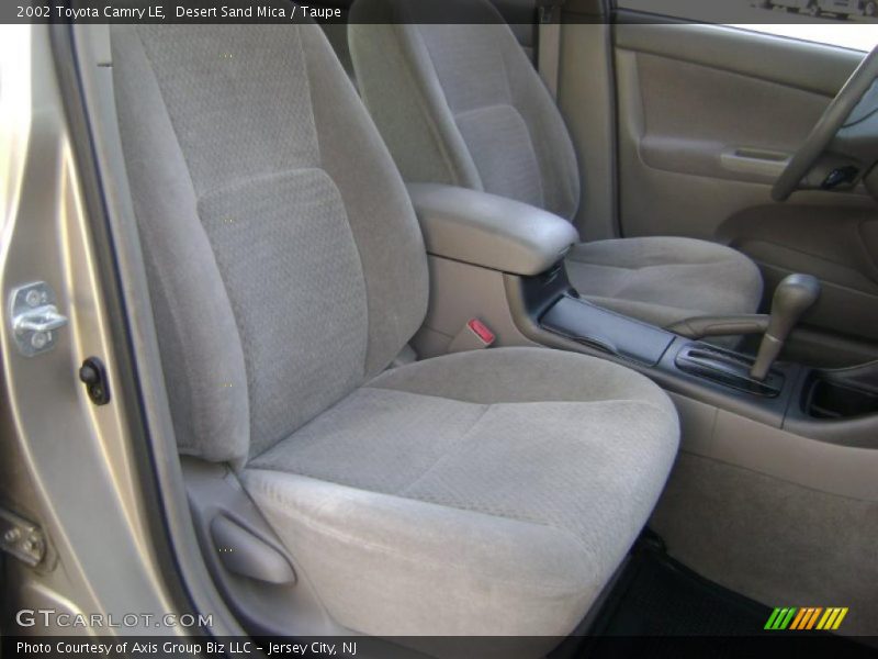 Desert Sand Mica / Taupe 2002 Toyota Camry LE