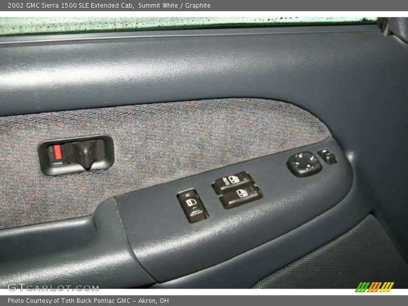 Summit White / Graphite 2002 GMC Sierra 1500 SLE Extended Cab