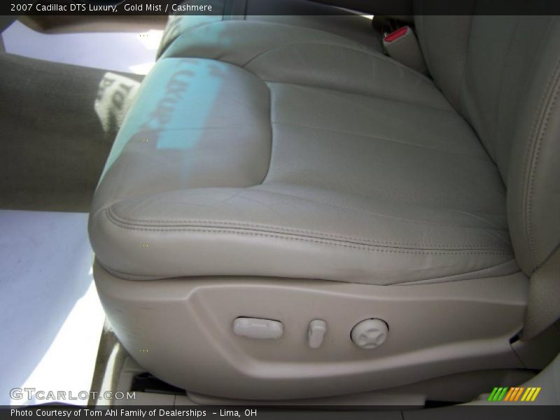 Gold Mist / Cashmere 2007 Cadillac DTS Luxury