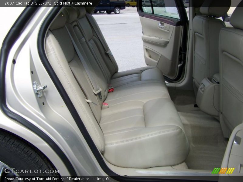 Gold Mist / Cashmere 2007 Cadillac DTS Luxury