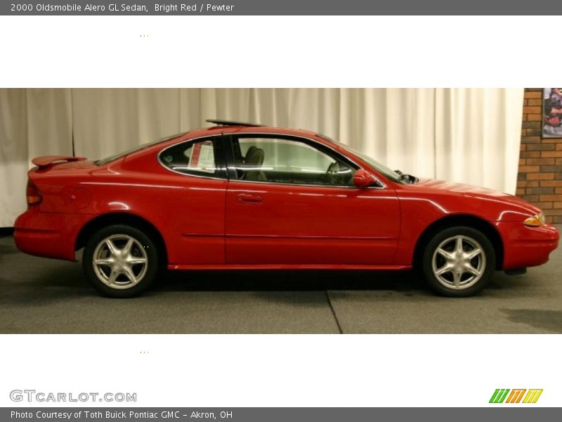Bright Red / Pewter 2000 Oldsmobile Alero GL Sedan
