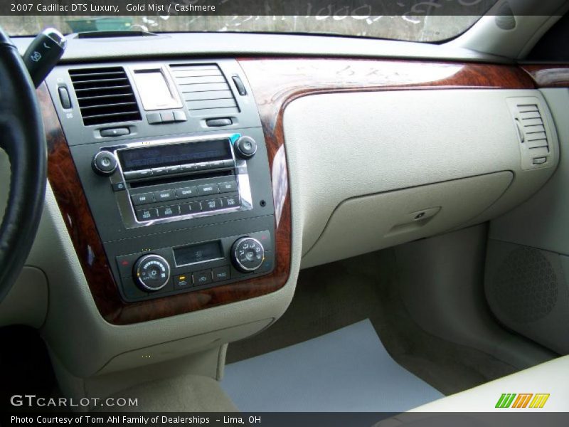 Gold Mist / Cashmere 2007 Cadillac DTS Luxury