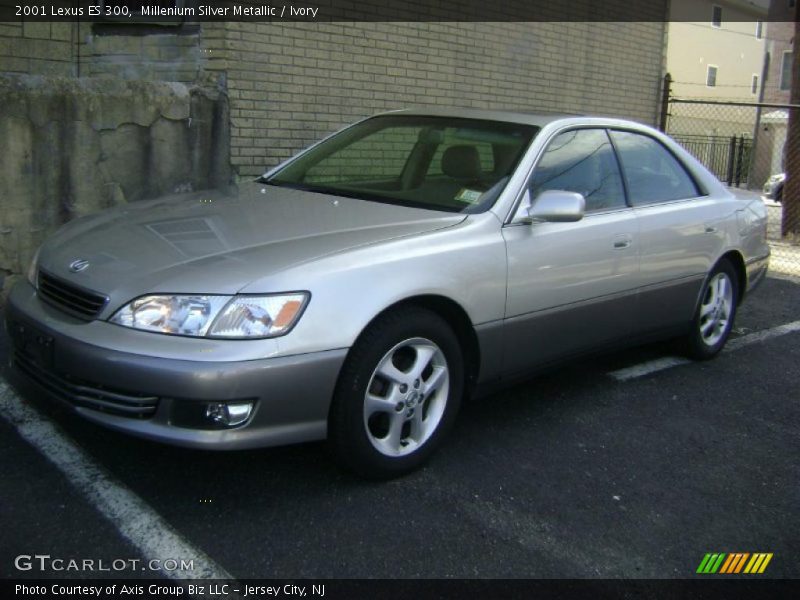 Millenium Silver Metallic / Ivory 2001 Lexus ES 300