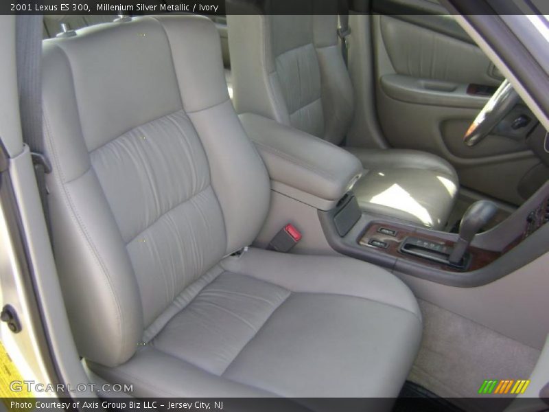 Millenium Silver Metallic / Ivory 2001 Lexus ES 300
