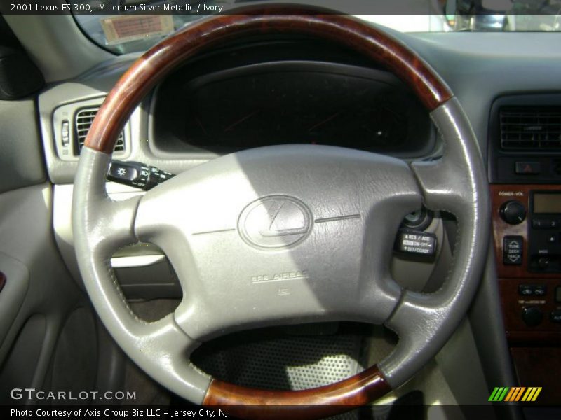 Millenium Silver Metallic / Ivory 2001 Lexus ES 300